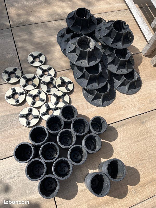 Plots de terrasse (image 1)