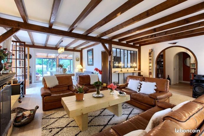 Propriété 7 pièces 240 m²