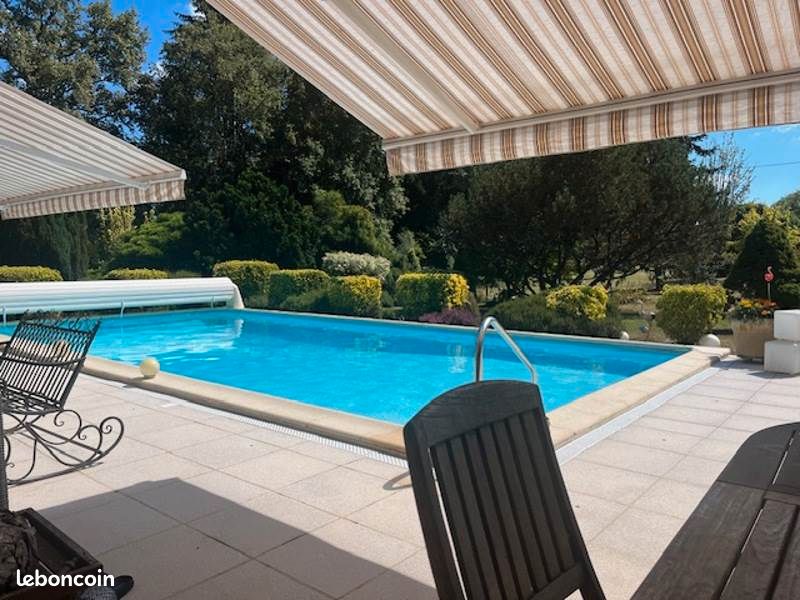 Maison 7 pièces 255 m² · à Saint-Victurnien · 255 m² · 384 345 €