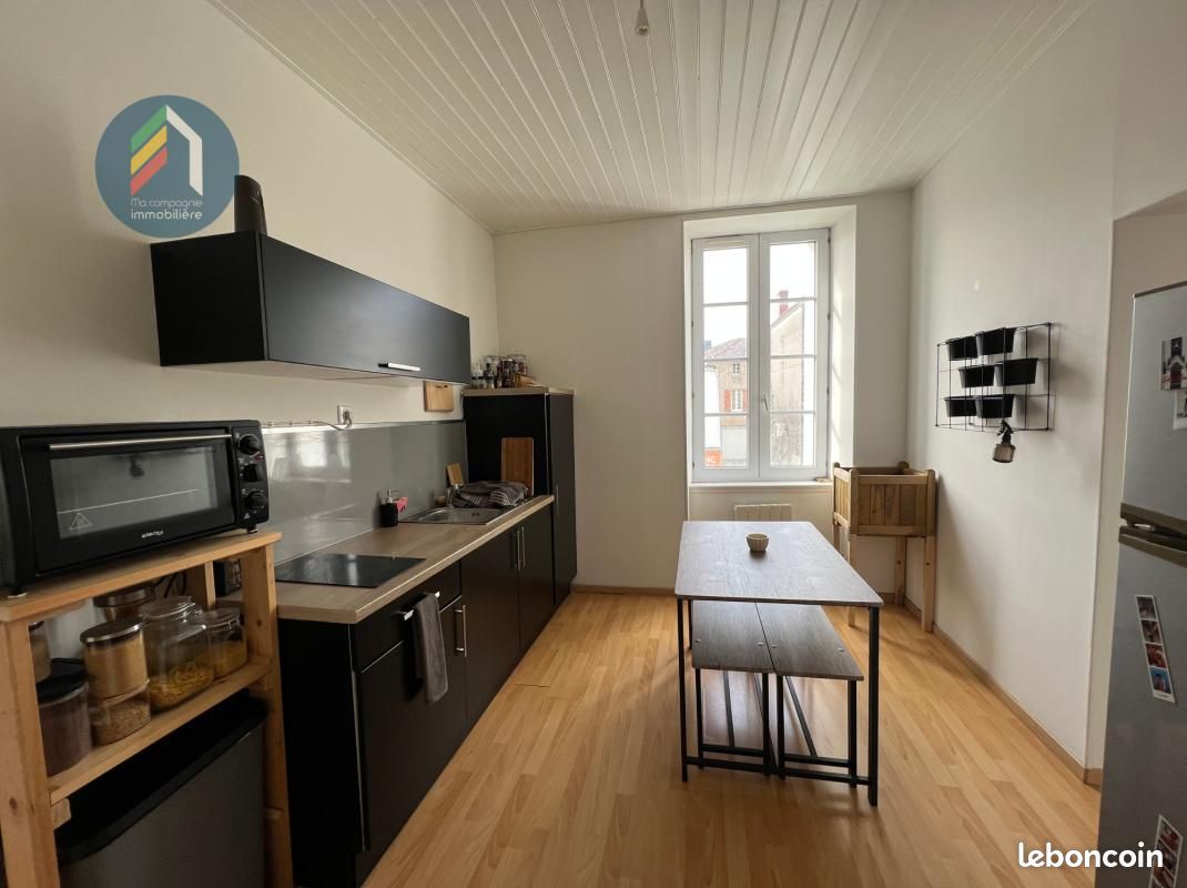 Appartement 2 pièces 42 m² · à Les Herbiers · 42 m² · 565 €