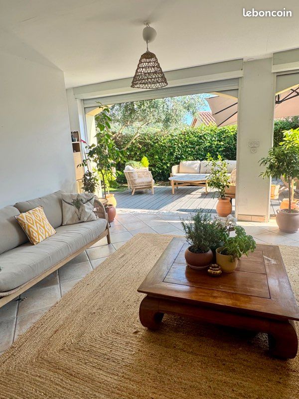 Appartement 5 pièces 120 m² · à La Turbie · 120 m² · 2 850 €