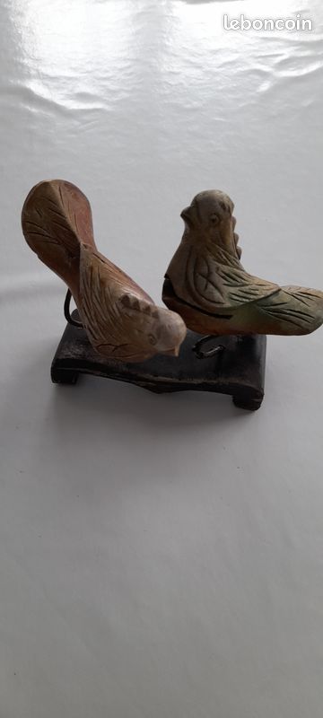 Couple d'oiseaux en bois à restaurer (image 1)