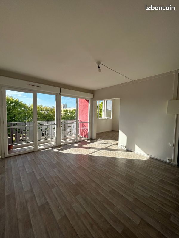 Appartement 3 pièces 60 m² - Mourenx 64150 (image principale 0)