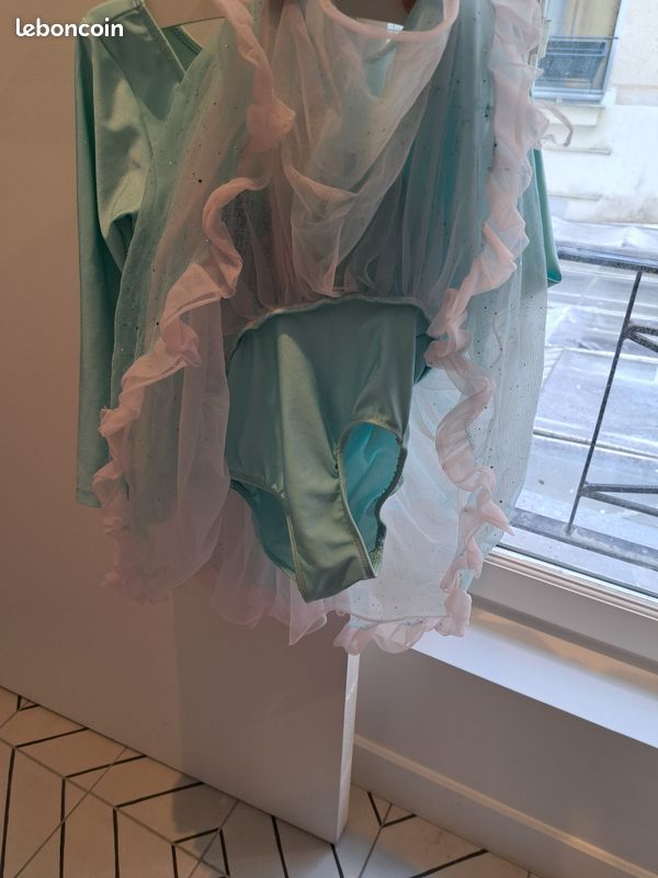 Deguisement / robe de la reine des neiges H&M (image 5)