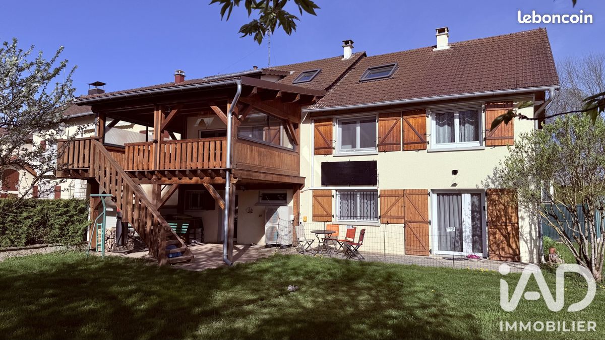 Maison 15 pièces 235 m² · à Brognard · 235 m² · 320 000 €