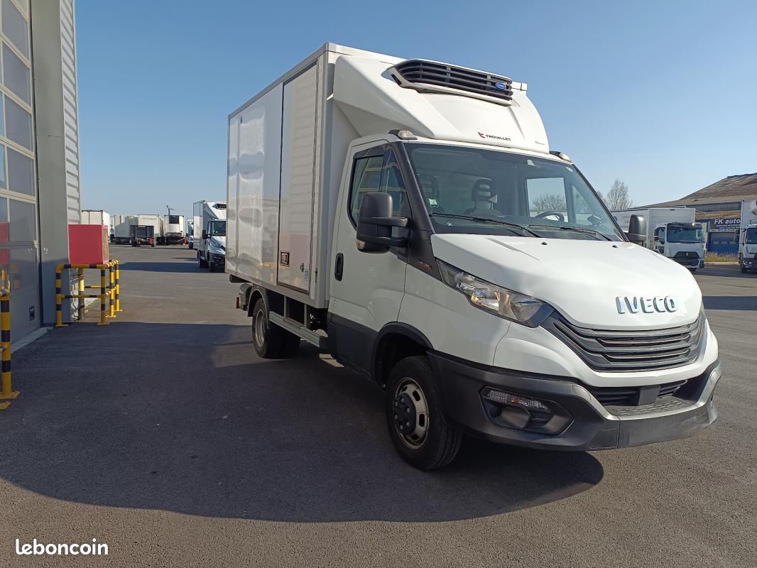 Iveco Daily CHASSIS CABINE FRIGO 12M3 160 CV ROUES JUMELEES HAYON CAISSE CAZAUX GROUPE THERMOKING... (image 3)