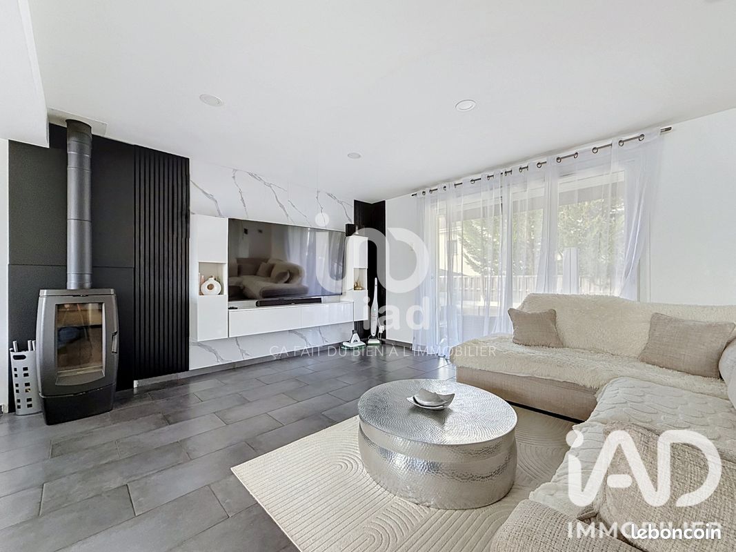 Maison 7 pièces 157 m² · à Quincy-sous-Sénart · 157 m² · 412 000 €