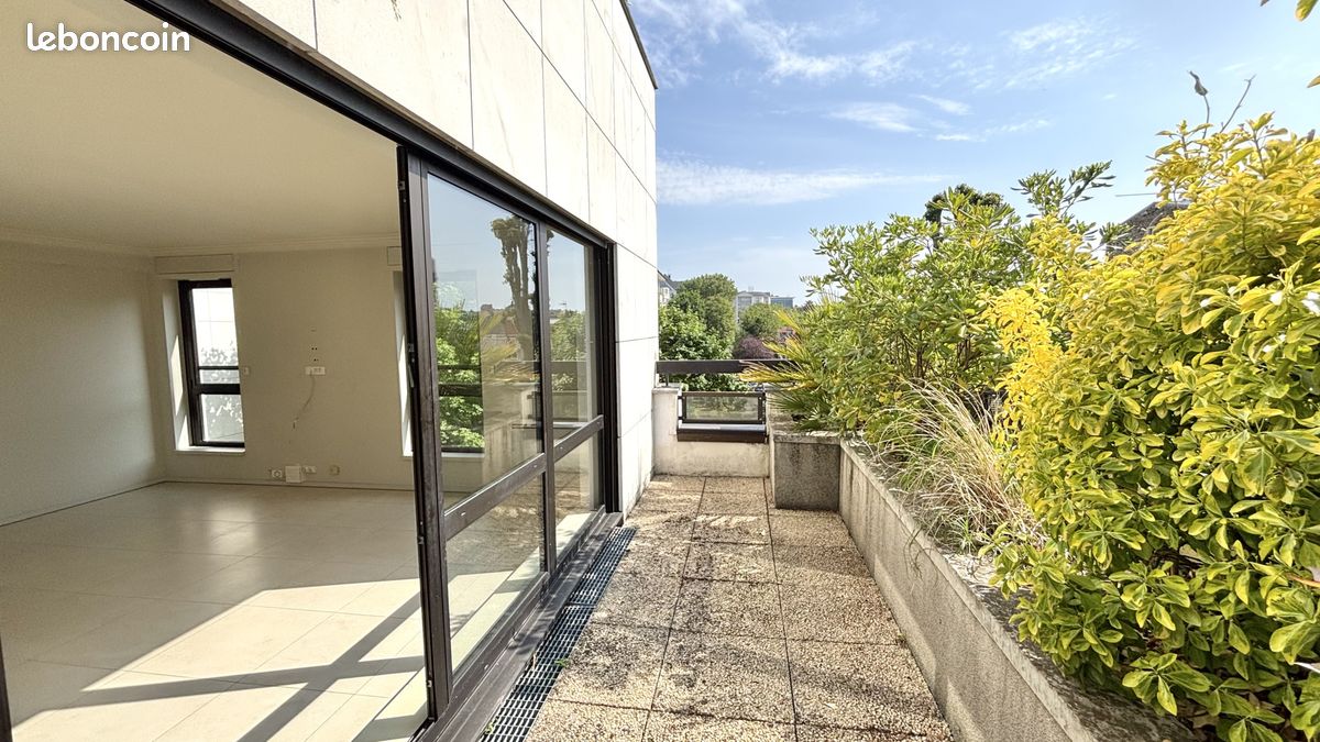 Appartement 3 pièces 67 m² · à Enghien-les-Bains · 67 m² · 379 000 €