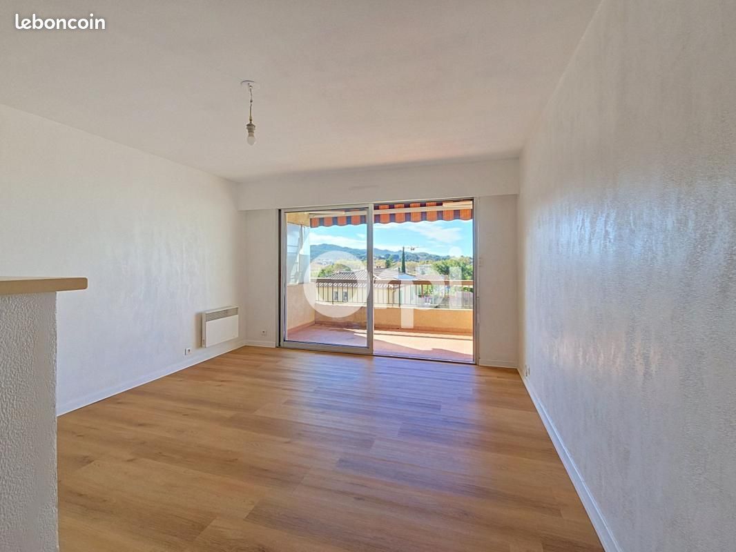 Appartement 1 pièce 27 m² · à Six-Fours-les-Plages · 27 m² · 149 000 €