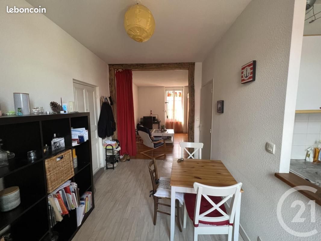 Appartement 1 pièce 30 m² · à Moulins · 30 m² · 350 €/mois