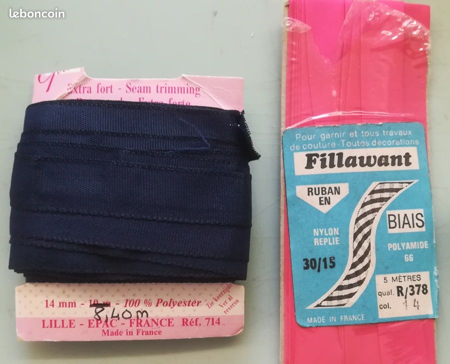 Lot rubans et broderie, pochette (image 3)
