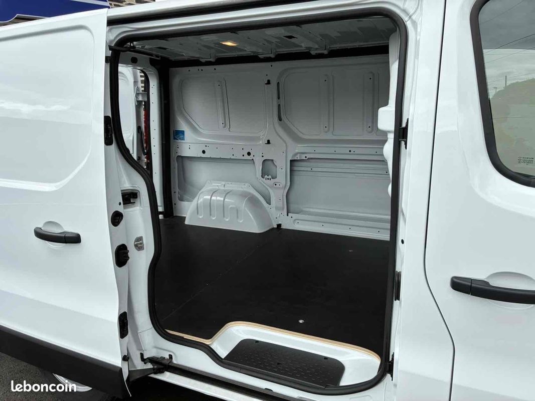 Renault TRAFIC III FG L1H1 2T8 2.0 BLUE DCI 110CH ADVANCE -25 (image 19)