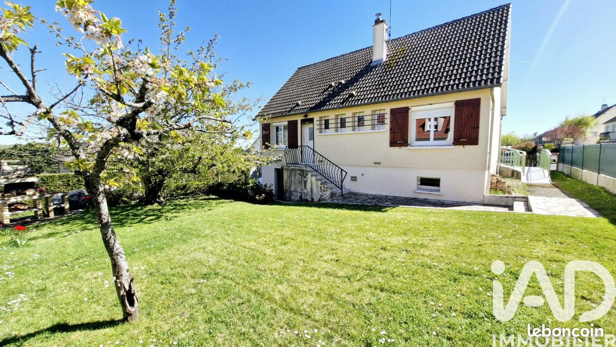 Maison 5 pièces 100 m² · à Barjouville · 100 m² · 230 000 €