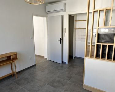APPARTEMENT T2 (A05) - Proche centre Duguesclin - (UCO et EXCELIA)