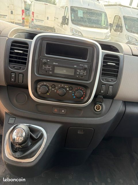 Renault traffic iii l1h1 1.6 dci 90ch bvm6 (image 7)