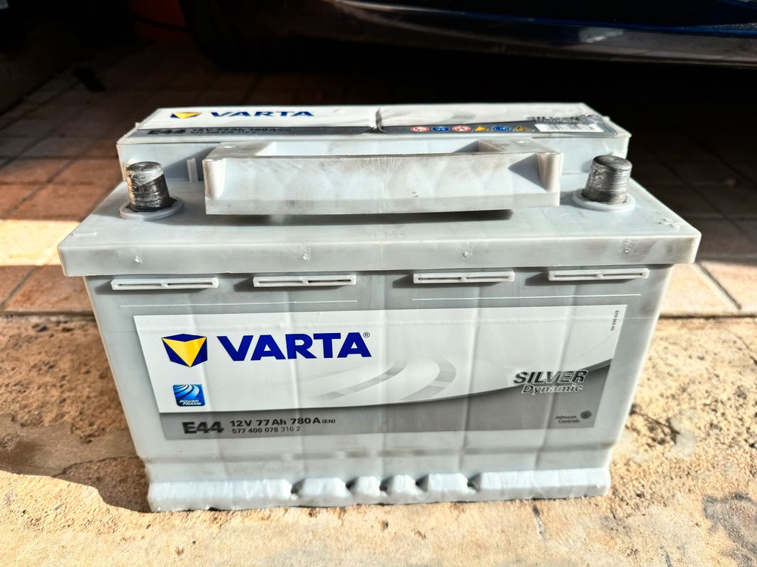 Batterie Varta E44 / 780A - Équipement auto