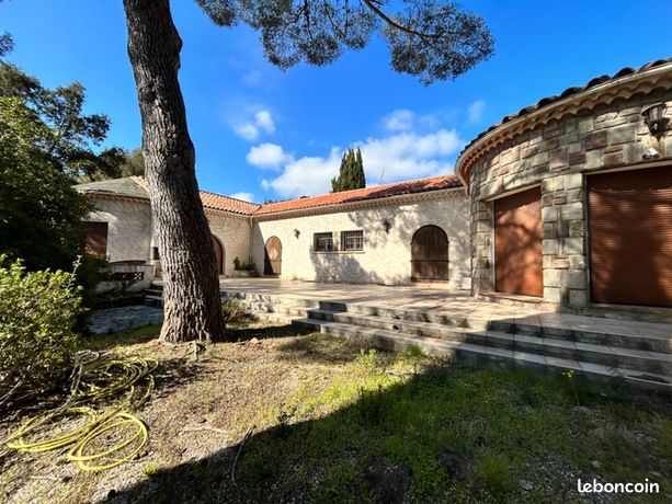 Maison 6 pièces 209 m²