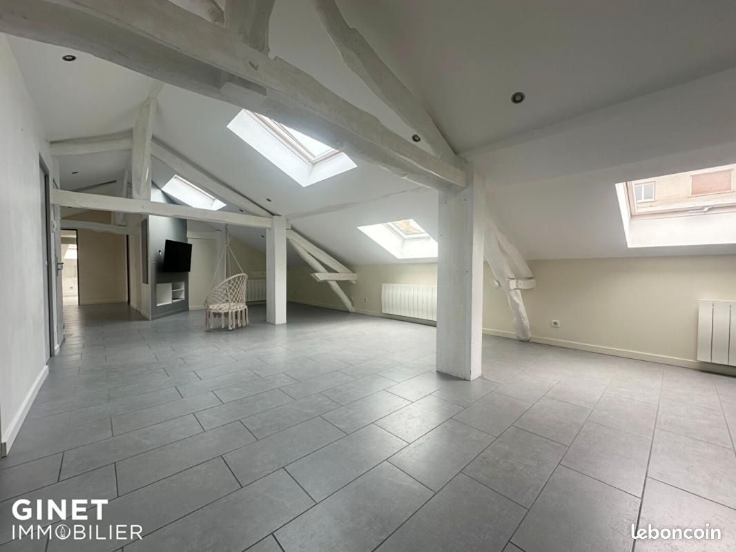 Appartement 3 pièces 120 m² · à Roanne · 120 m² · 119 900 €