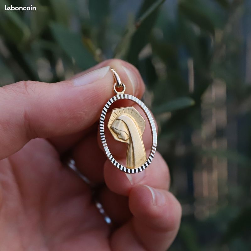 Pendentif Croix Baroque en Plaqué Or - 26mm | La Boutique des Chrétiens