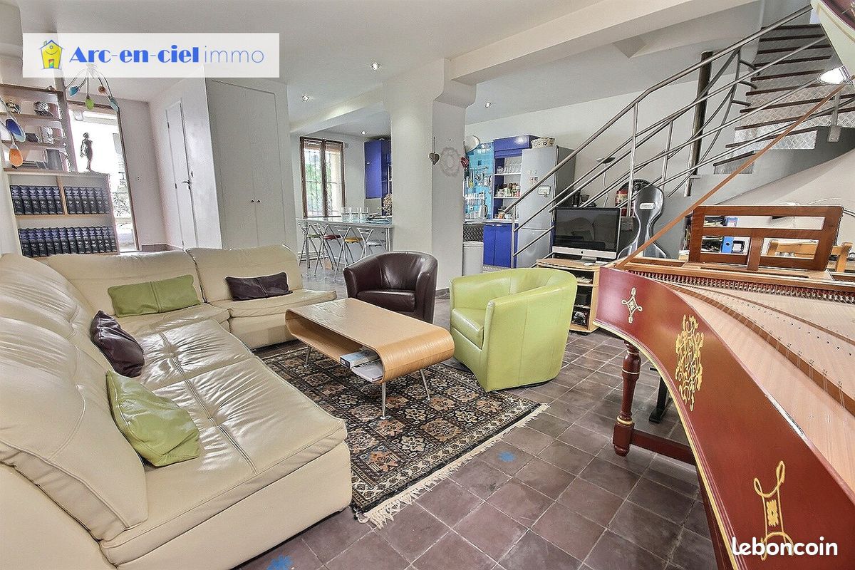Appartement 4 pièces 117 m² · à Paris · 117 m² · 925 000 €