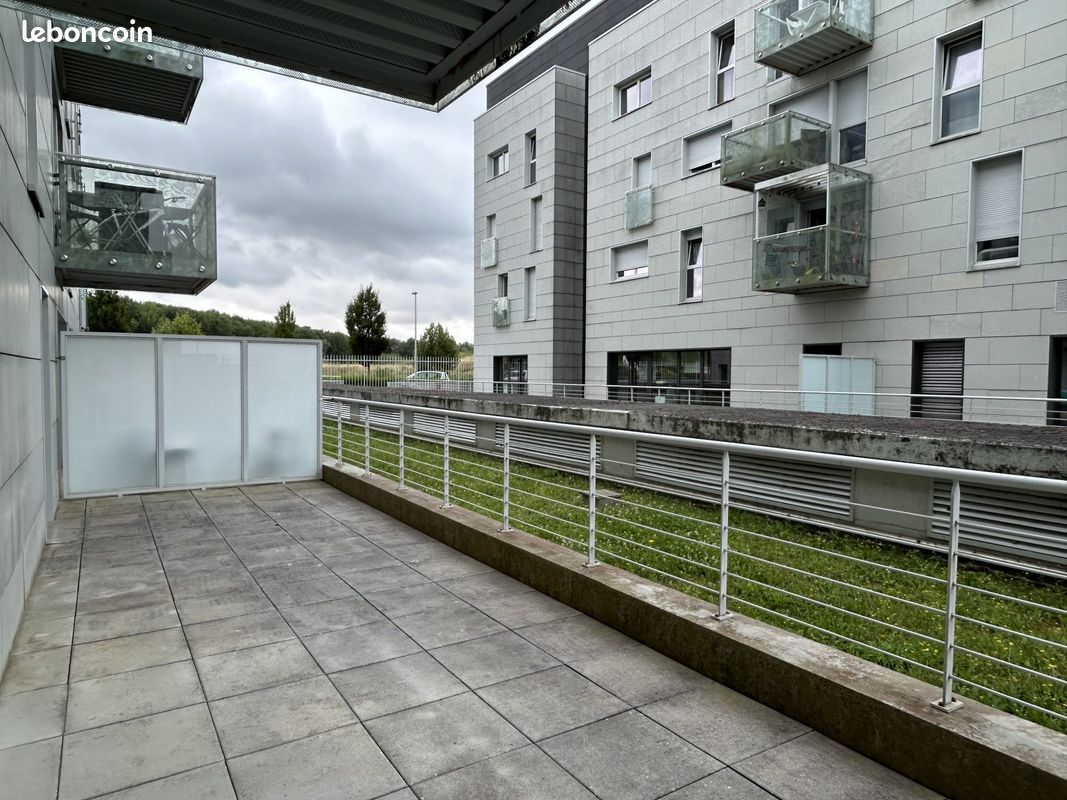 Appartement 2 pièces 44 m² · à Pont-de-Metz · 44 m² · 585 €