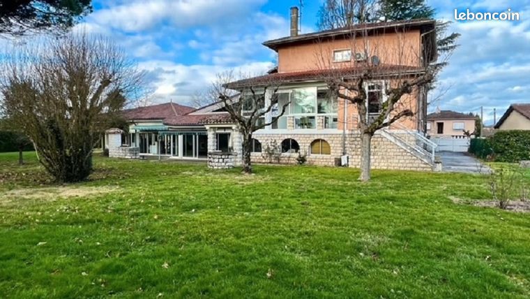 Maison 10 pièces 500 m²