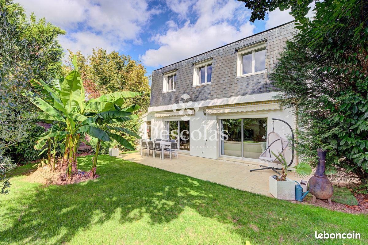 Maison 9 pièces 198 m² · à Chambourcy · 198 m² · 850 000 €