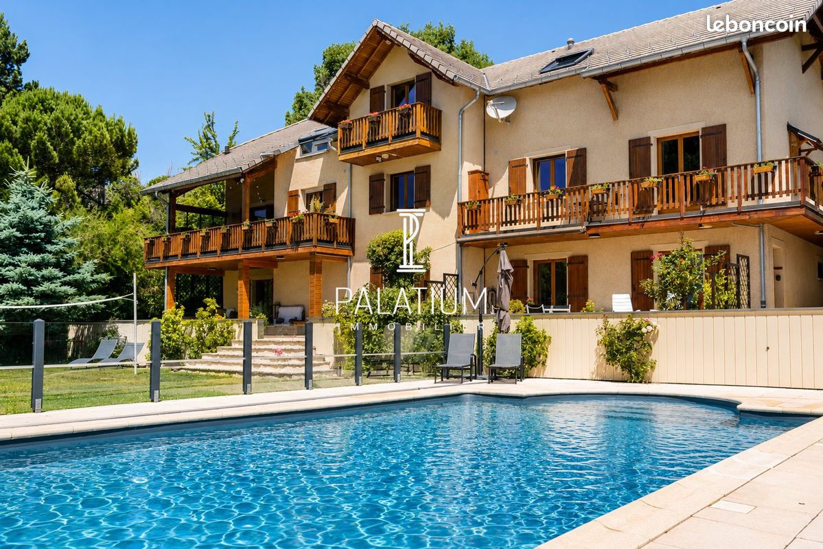 Maison 10 pièces 398 m² · à Chorges · 398 m² · 1 198 000 €