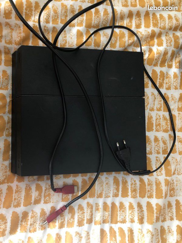 Ps4 Fat (500go) avec 1 manette (image 2)