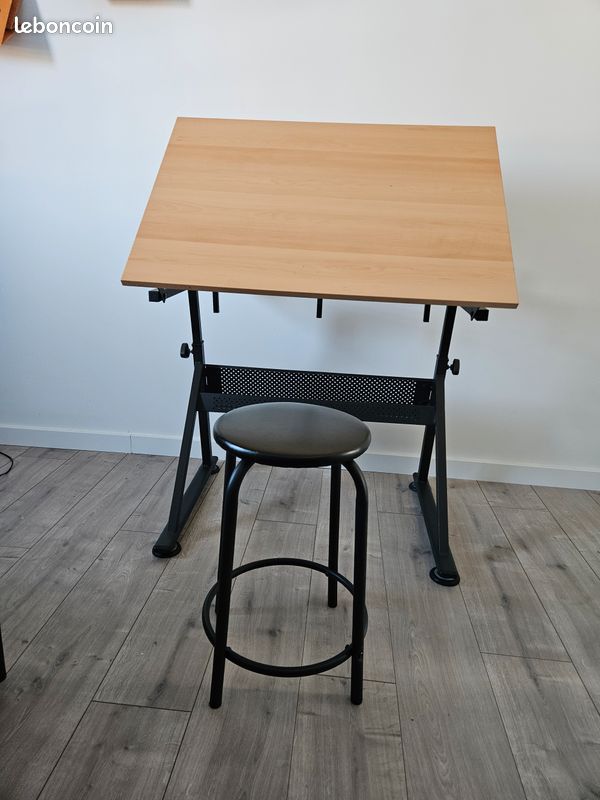 Bureau (image 1)