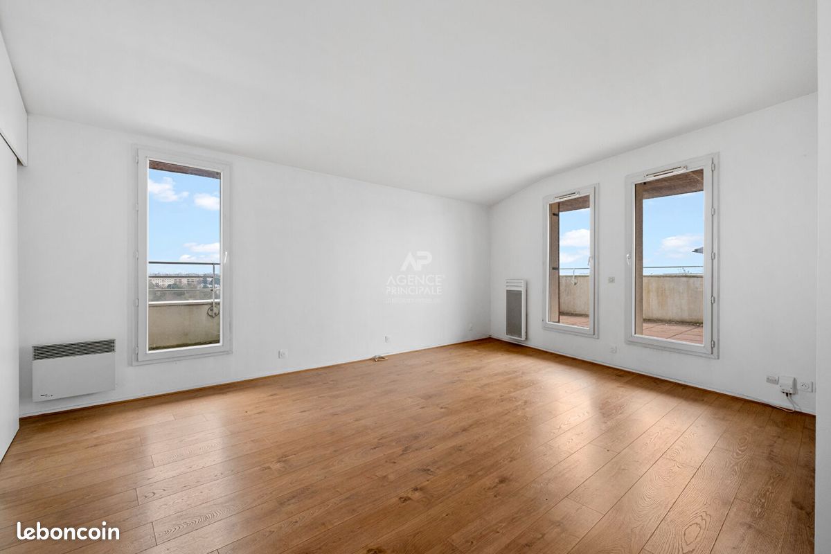 Appartement 5 pièces 99 m² · à Saint-Germain-en-Laye · 99 m² · 1 800 €/mois