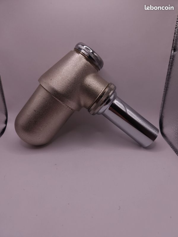 Siphon en laiton (image 1)