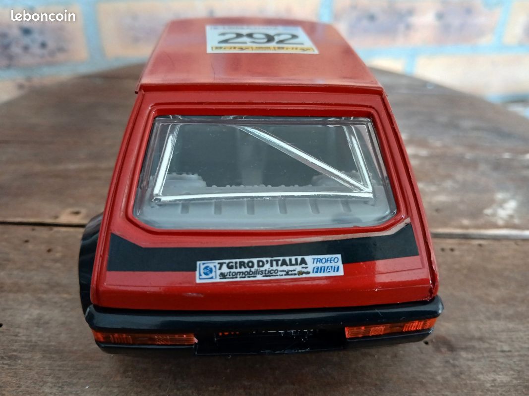 Miniature Fiat Ritmo Abarth 1/24 - Burago - Rouge - Giro D'Italia - Portes Ouvrantes