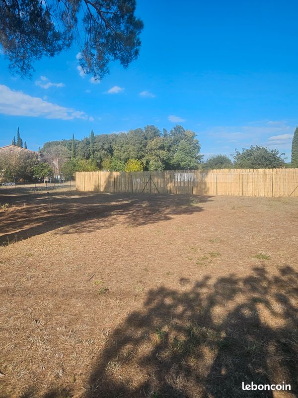 Terrain constructible , viabilisé 930 m2 MAUREILLAS LAS ILLAS · à Maureillas-Las-Illas · 265 000 €