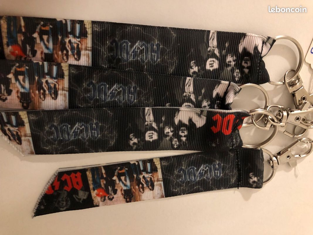 Porte clef neuf ACZDC (image 1)