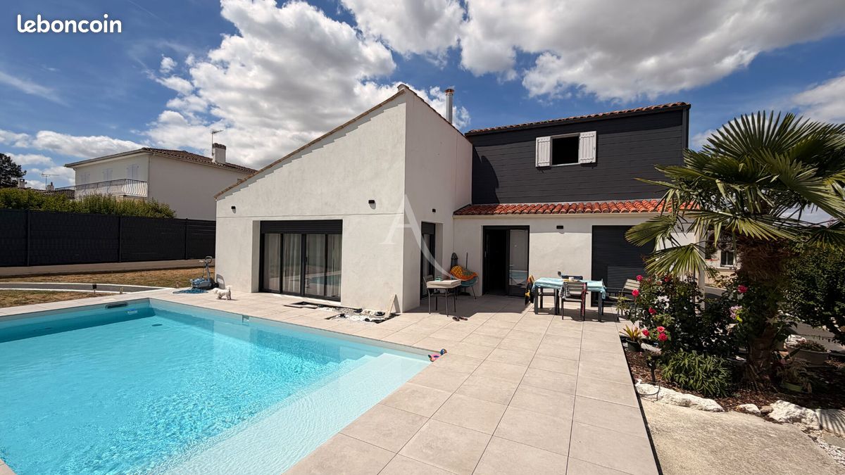 Maison 6 pièces 165 m² · à Saintes · 165 m² · 499 900 €