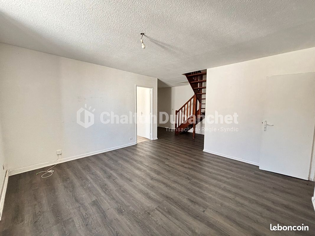 Appartement 4 pièces 78 m² · à Roanne · 78 m² · 555 €