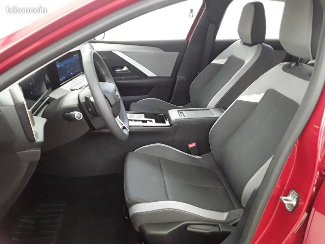 Opel Astra 1.2 Turbo 130 ch BVA8 (image 9)