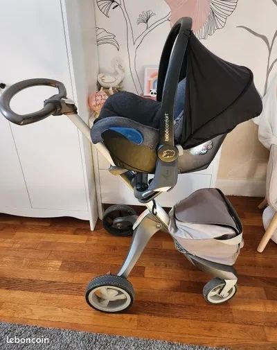 Poussette Stokke. Bien lire l'annonce (image 2)