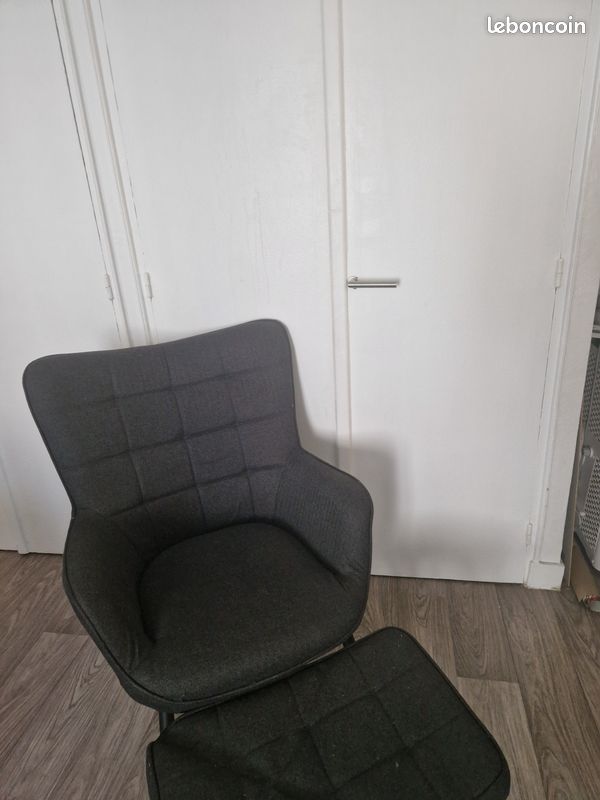Fauteuil avec repose pied (image 2)