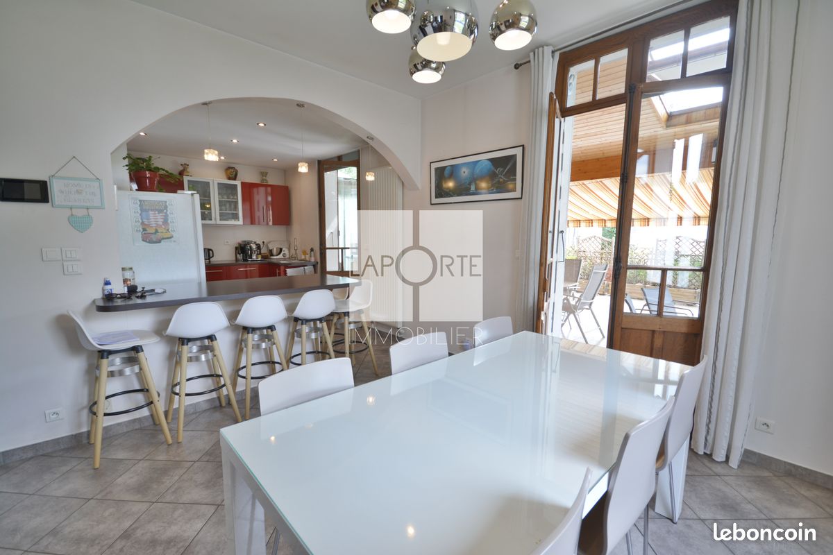 Maison de ville 7 pièces 126 m²