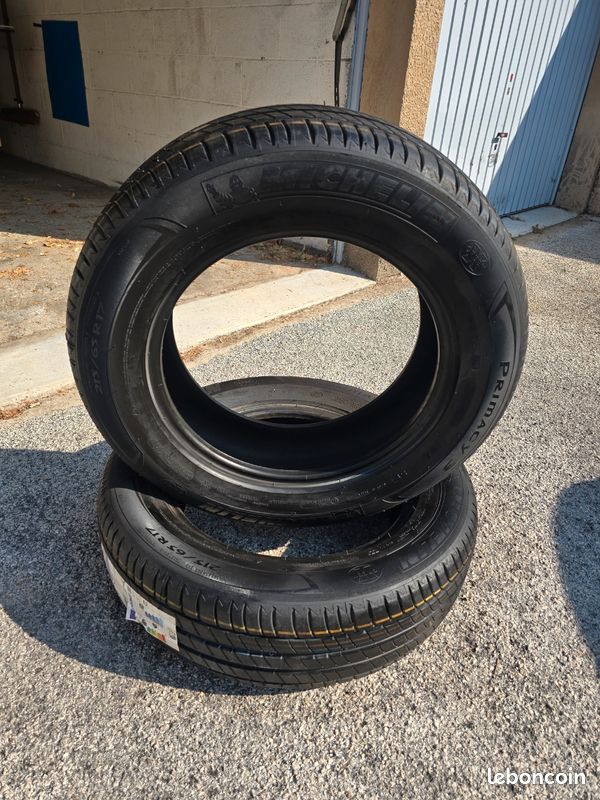 Pneus neuf Michelin Primacy 3 215/65/R17 (image 1)