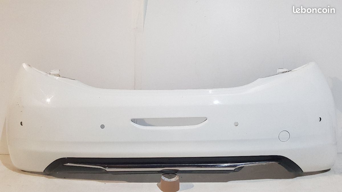 Pare-choc Arrière D'origine PEUGEOT 208 I (phase 1) - Occasion, état Correct, Référence 9676505677