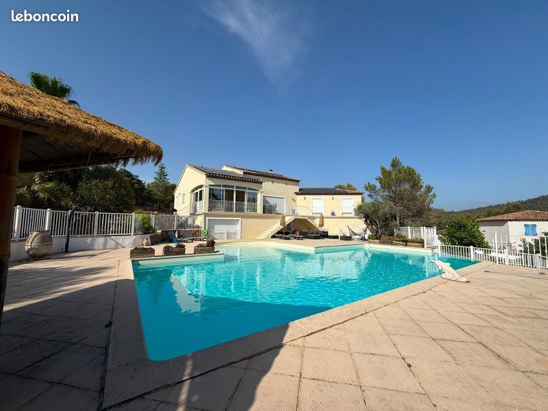 Maison 6 pièces 205 m² · à Cuers · 205 m² · 950 000 €