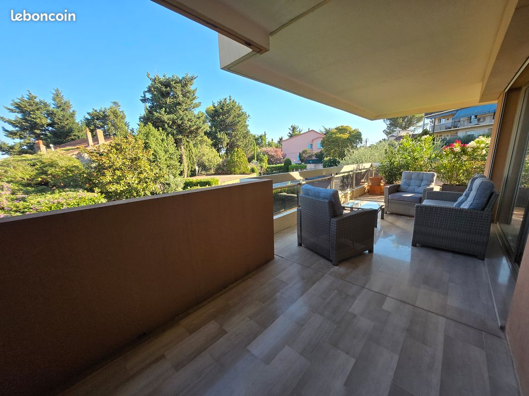 Appartement 3 pièces 90 m² · à Le Cannet · 90 m² · 2 100 €