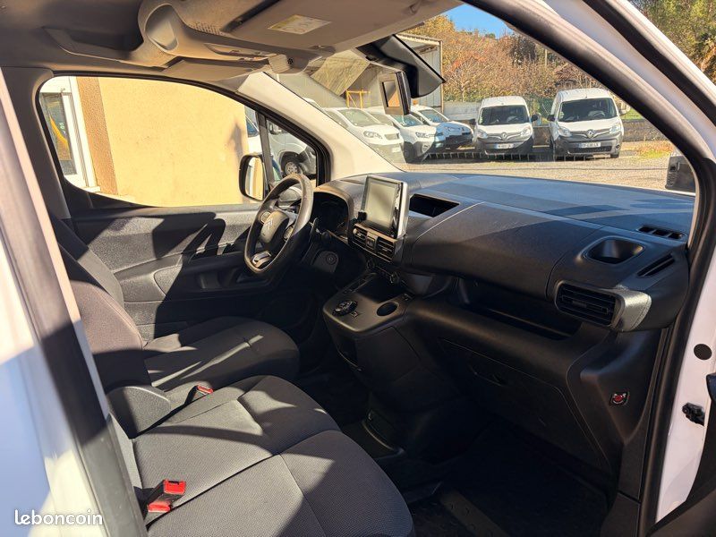 Citroën berlingo 1.5 hdi 130 cv eat 8 driver (image 5)