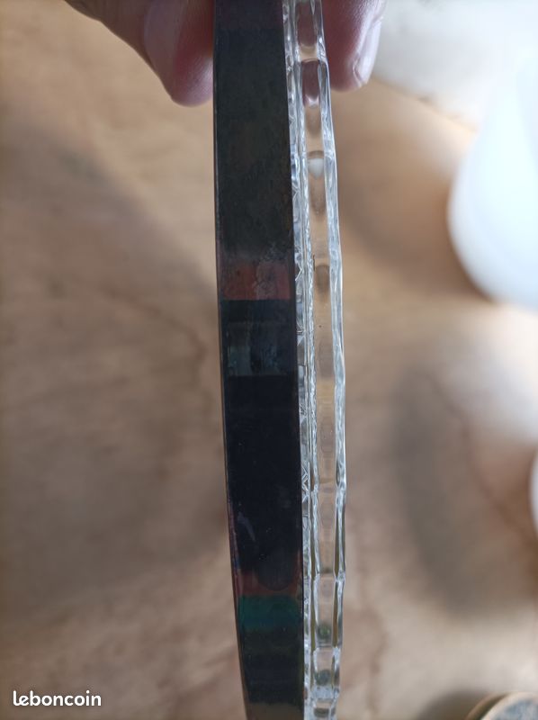 Dessous de plat en verre ou cristal taillé cerclé métal argenté (image 6)