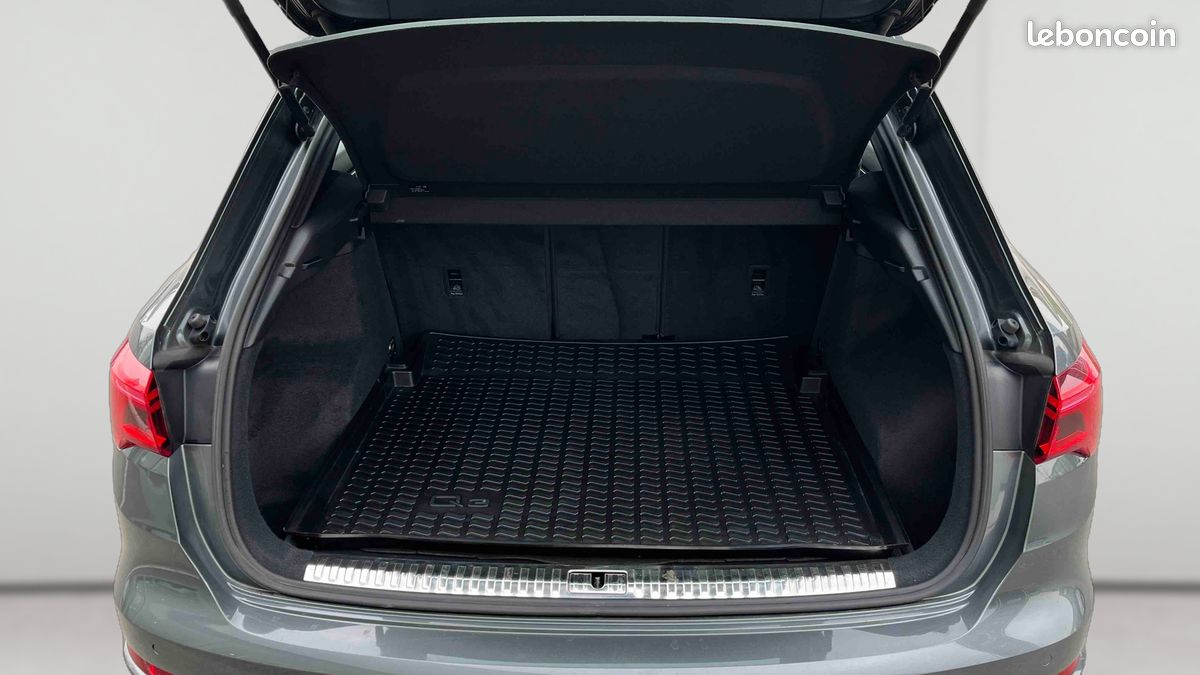 AUDI Q3 35 TDI 150 ch S tronic 7 S line (image 13)