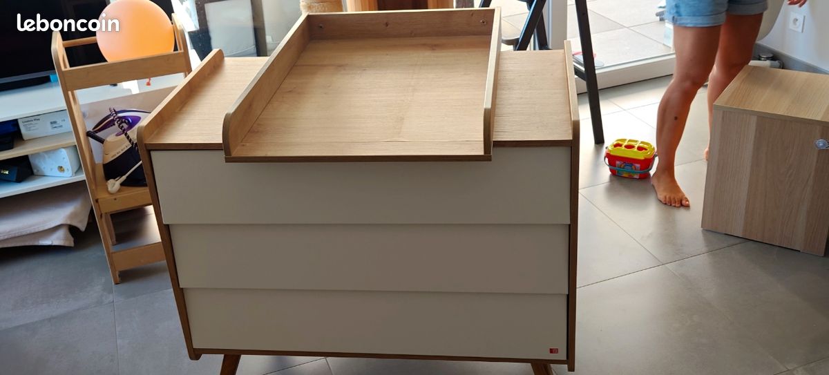 Commode + Plan à langer bébé (image 2)