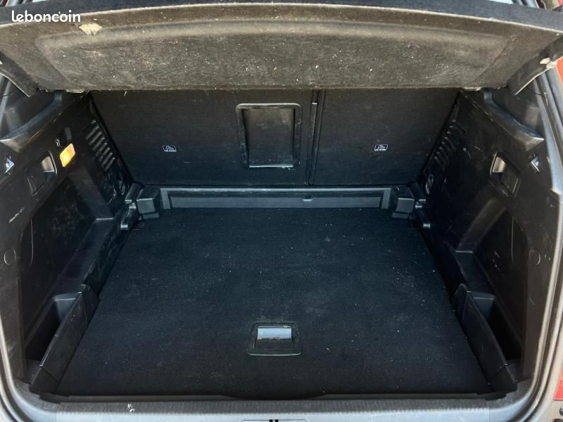 Peugeot 3008 1.2 PureTech 130ch S&S Style EAT8 (image 10)
